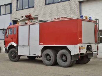 Пожарный автомобиль Mercedes-Benz