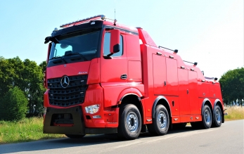 Mercedes Arocs эвакуатор эвакуация грузовых автомобилей