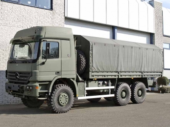 Бортовой автомобиль Mercedes-Benz
