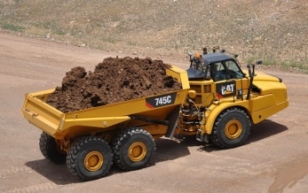 Шарнирный самосвал CAT 745C