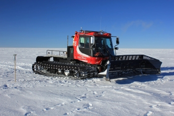 Pistenbully 300 Polar Antarctic ратрак вездеход