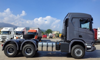 Scania R440 XT 6x6 седельный тягач