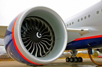 GE90-115B авиационный двигатель
