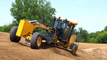 John Deere 772G автогрейдер