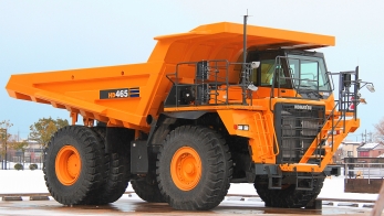 Komatsu HD465-7 карьерный самосвал