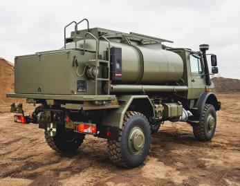 Unimog автоцистерна бензовоз