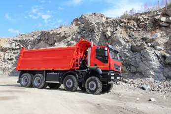 Продажа самосвалов Iveco 8x8