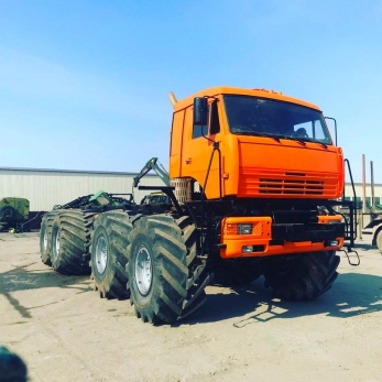 КАМАЗ-ПОЛЯРНИК 8х8 вездеход снегоболотоход шасси