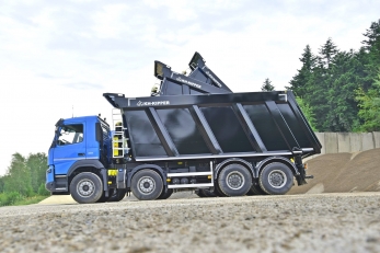 Volvo FMX410 8x4 самосвал углевоз