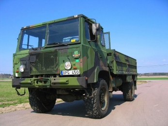 Бортовой автомобиль Scania