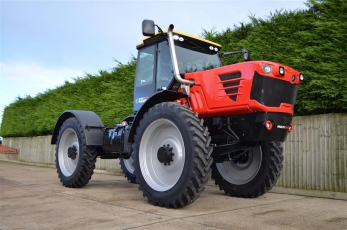 Купить универсальный трактор Multidrive