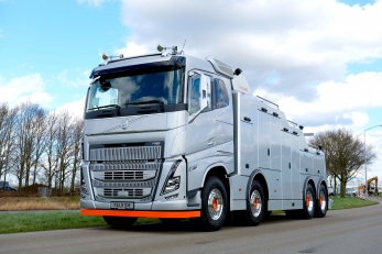 Volvo FH16 грузовой эвакуатор FALKOM
