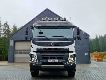 Volvo FMX500 лесовоз тягач-полуприцепом-манипулятор