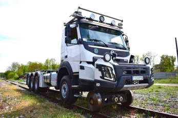 Volvo FMX шасси-локомобиль двухпутевой ход
