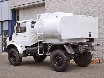 Топливный авиационный заправщик купить