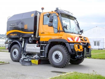 Производство вакуумно-подметальных машин Unimog