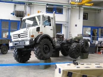Mercedes-Benz Unimog 6x6 производство шасси