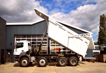 Mercedes-Benz AXOR 5044 8x4