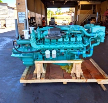 Купить судовой двигатель DOOSAN