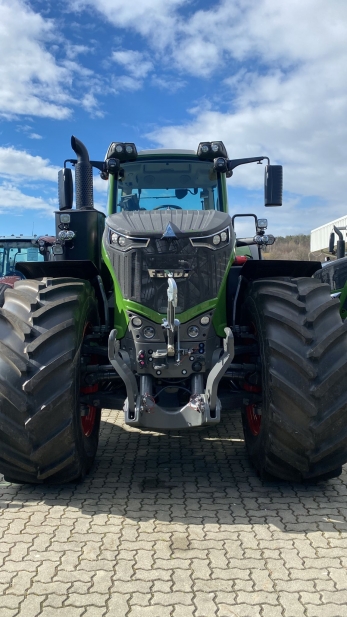Сельхозтрактор пропашной AGCO Fendt Vario-1050