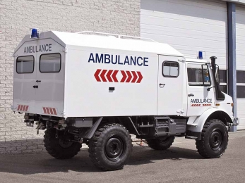 Машина скорой помощи Mercedes-Benz