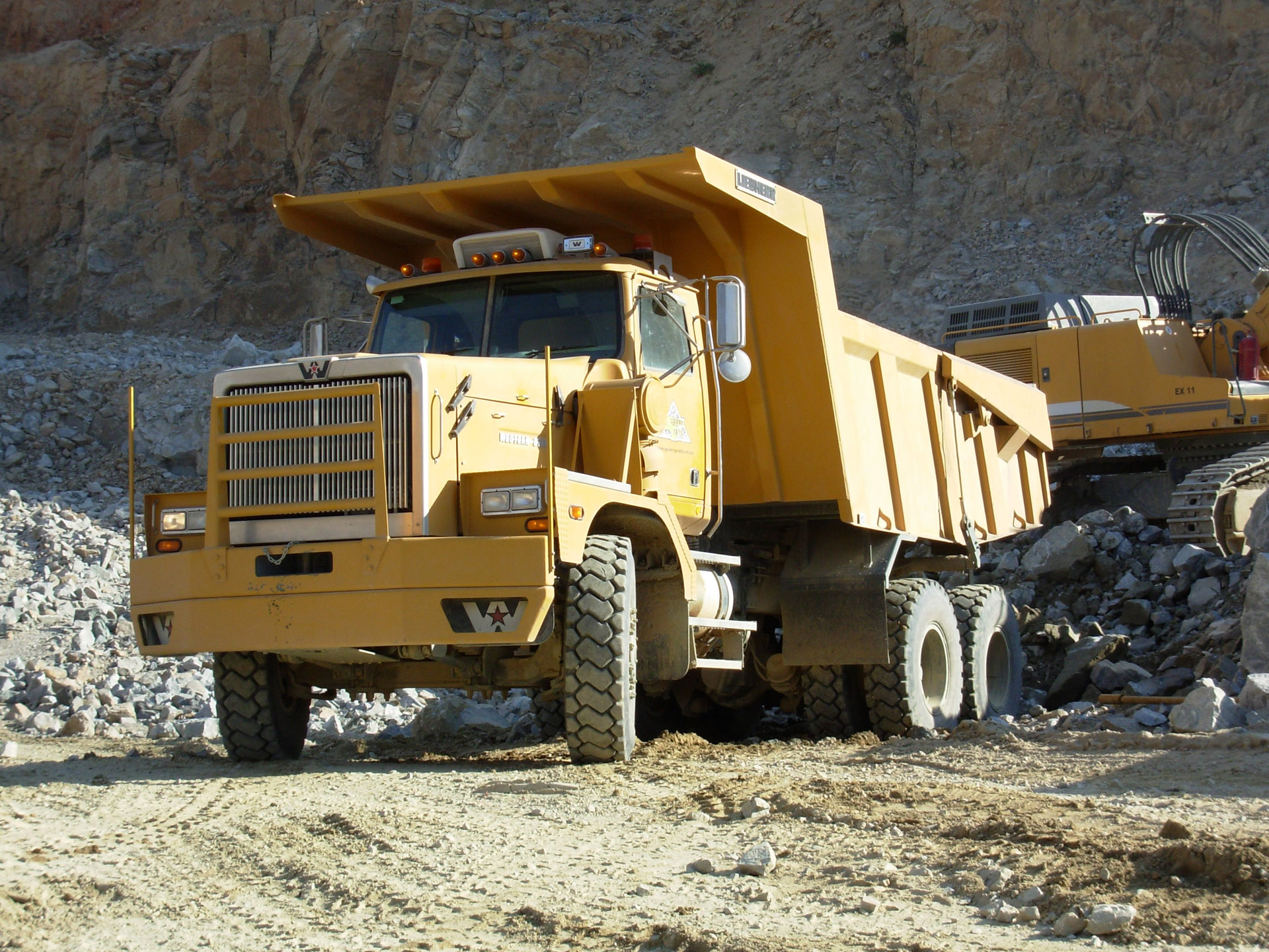 western_star-dump_truck