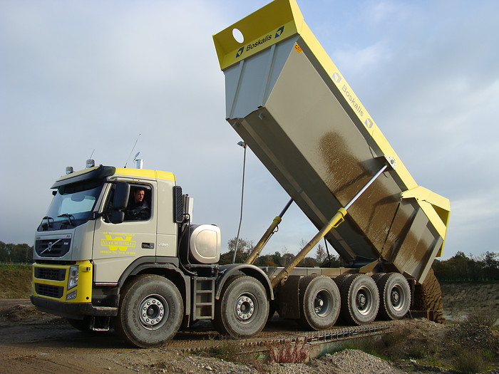 volvo_10x4_tipper