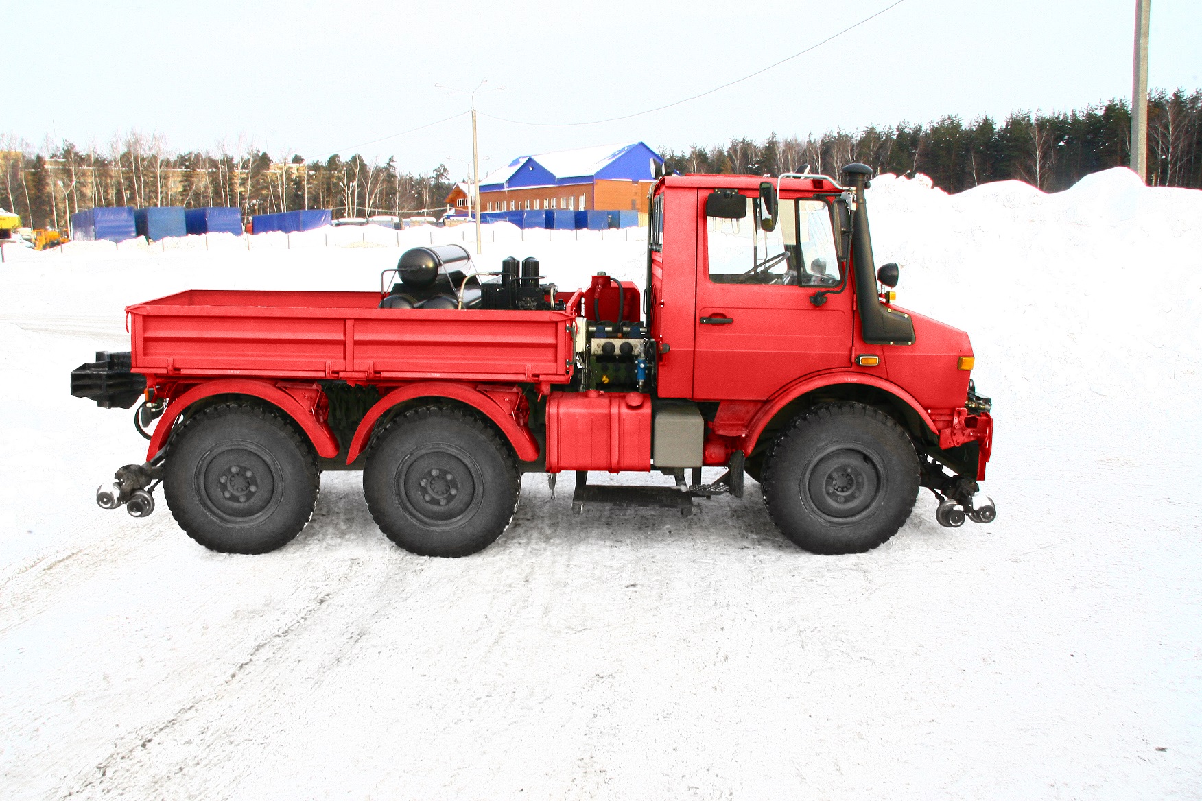 lokomobil_tjagach_unimog